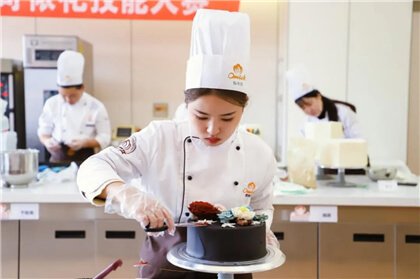 学西点要多少钱