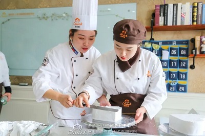 烘培甜点三年制