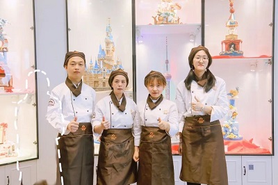 上海欧米奇学员