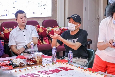 上海欧米奇重阳节活动