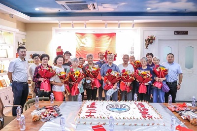 上海欧米奇重阳节活动